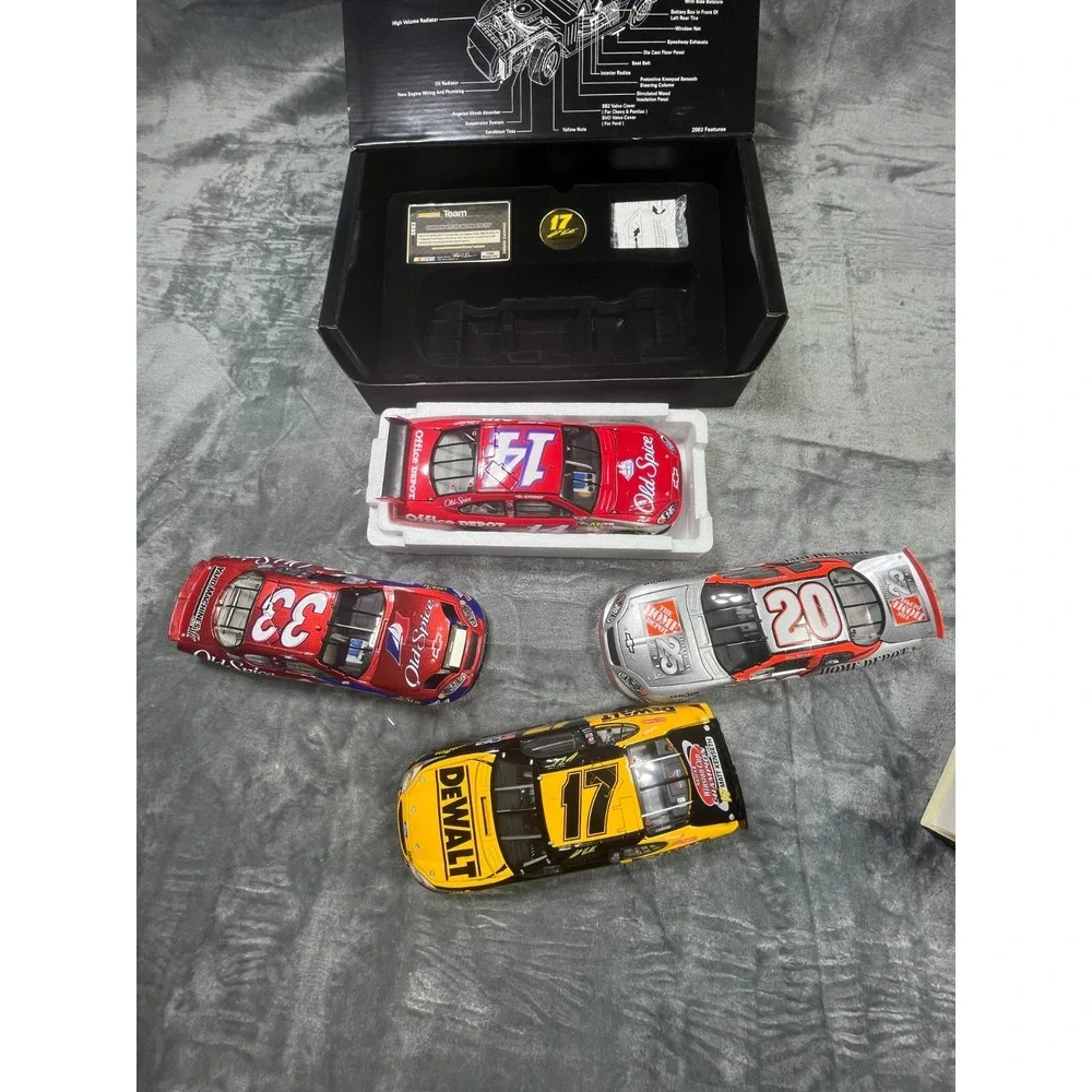 NASCAR 1:24 Diecast Tony Stewart Monte Carlo Matt Kenseth Collector Lot Of‎ 4